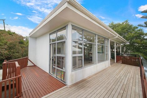 Photo of property in 51 Sunset Road, Totara Vale, Auckland, 0632