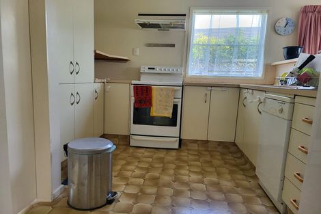 Photo of property in 8/169 Whites Line East, Waiwhetu, Lower Hutt, 5010