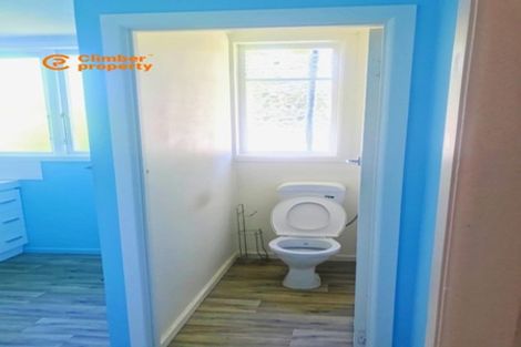 Photo of property in 2/9 Adriatic Avenue, Henderson, Auckland, 0612