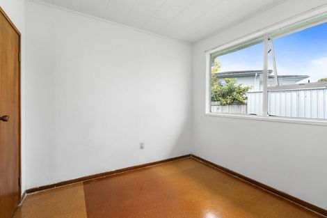 Photo of property in 12 Kereru Place, Half Moon Bay, Auckland, 2012