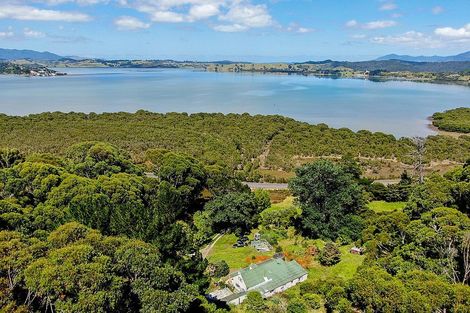 Photo of property in 192 West Coast Road, Kohukohu, 0491