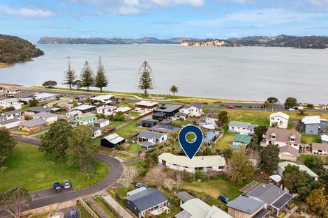 Photo of property in 8 Parkland Place, Whitianga, 3510