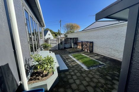 Photo of property in 23 List Street, Welbourn, New Plymouth, 4310