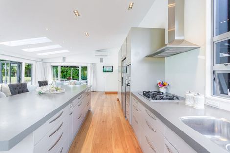 Photo of property in 40 Kittiwake Drive, Schnapper Rock, Auckland, 0632