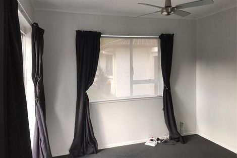 Photo of property in 2/23 Beach Road, Pahurehure, Papakura, 2113