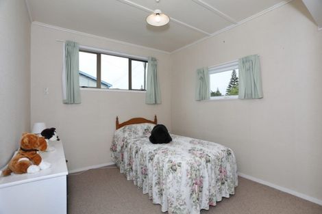 Photo of property in 6 Lower Beaven Street, Marton, 4710