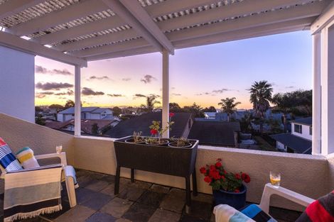 Photo of property in 3/6 Brown Street, Manly, Whangaparaoa, 0930