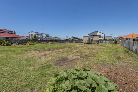 Photo of property in 66 One Tree Point Road, One Tree Point, 0118