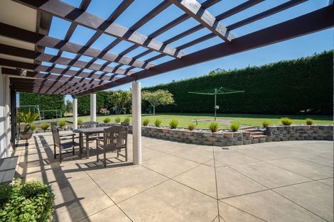 Photo of property in 34 Schnell Drive, Kelvin Grove, Palmerston North, 4414