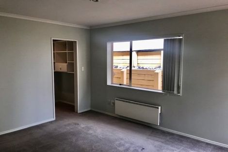 Photo of property in 22 Ruze Vida Drive, Massey, Auckland, 0614