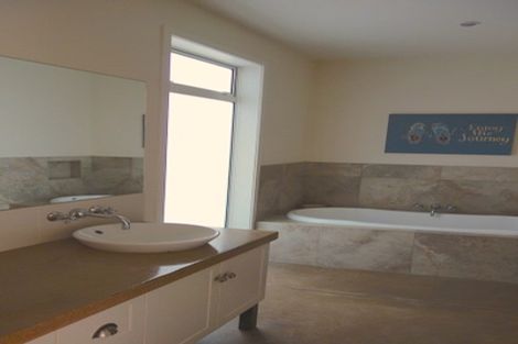 Photo of property in 66 Echo Valley Way, Tauriko, Tauranga, 3110