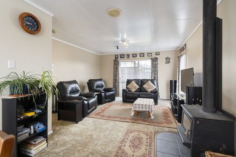 Photo of property in 21 Railway Road, Bunnythorpe, Palmerston North, 4478