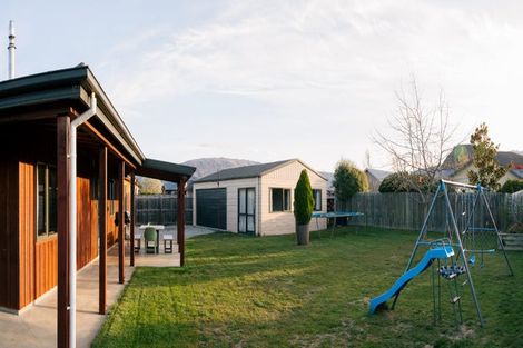 Photo of property in 24 Frye Crescent, Albert Town, Wanaka, 9305