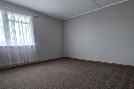 Photo of property in 8a-8b Devon Place, Cannons Creek, Porirua, 5024
