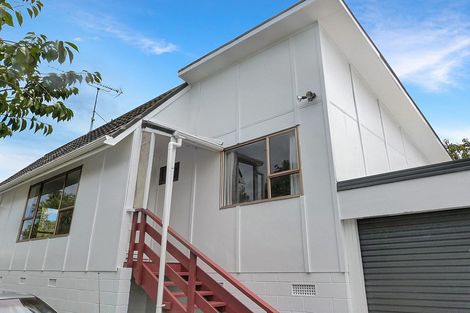 Photo of property in 2/35 Sandiacre Way, Browns Bay, Auckland, 0630