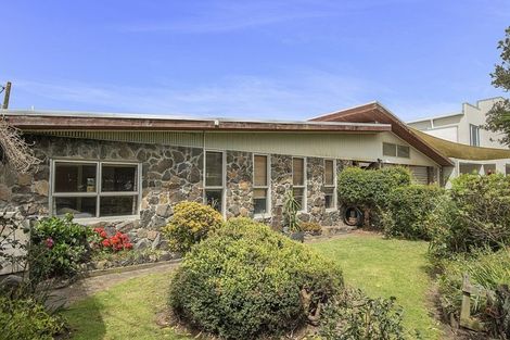 Photo of property in 18 Coates Avenue, Baylys Beach, Dargaville, 0377