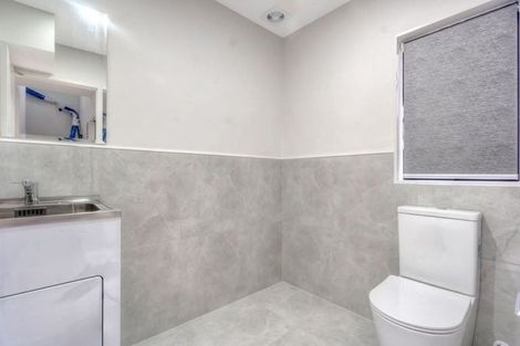 Photo of property in 5/2 Smiths Avenue, Papakura, 2110