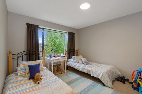 Photo of property in 19 Pohutukawa Crescent, Parklands, Christchurch, 8083