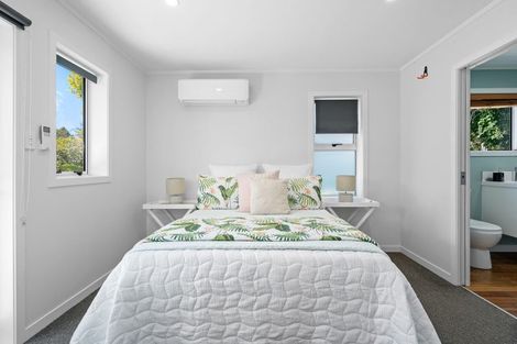 Photo of property in 98 Williams Street, Cambridge, 3434