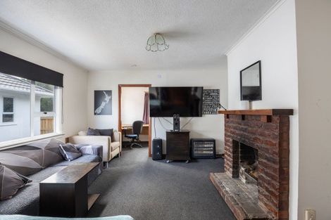 Photo of property in 129 Govett Avenue, Frankleigh Park, New Plymouth, 4310