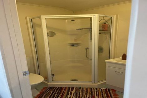 Photo of property in 2 Paewai Road, Glen Eden, Auckland, 0602