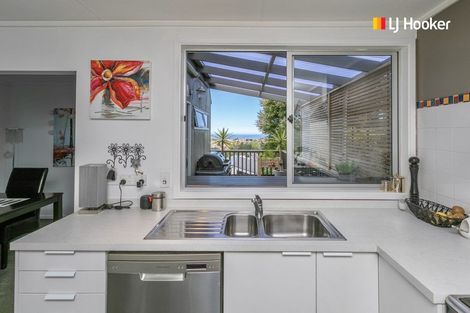 Photo of property in 24 Larkins Street, Helensburgh, Dunedin, 9010