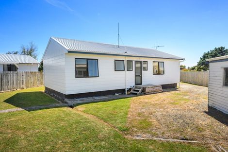 Photo of property in 36 Kowhai Street, Tokomaru, Palmerston North, 4474