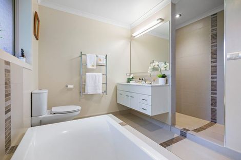 Photo of property in 23 Lilac Close, Cambridge, 3434