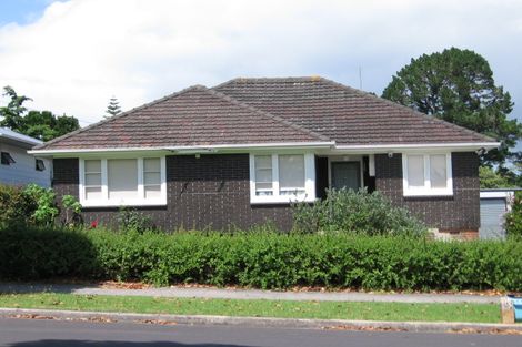 Photo of property in 24 Armagh Road, Blockhouse Bay, Auckland, 0600