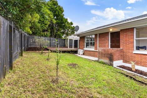 Photo of property in 1/118 Lake Road, Belmont, Auckland, 0622