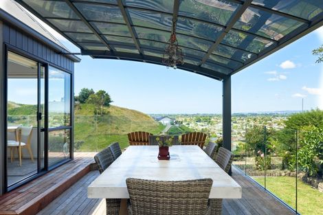 Photo of property in 9 Ridgeway Terrace, Taradale, Napier, 4112