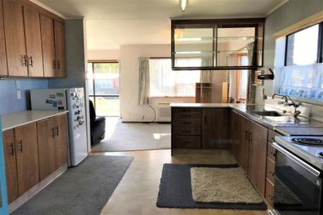 Photo of property in 13a Side Street, Clinton, 9534