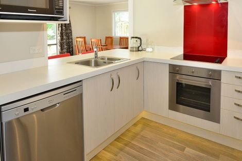 Photo of property in 4 Pahi Place, West Harbour, Auckland, 0618