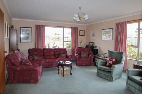 Photo of property in 6 Hannah Place, Holmes Hill, Oamaru, 9401