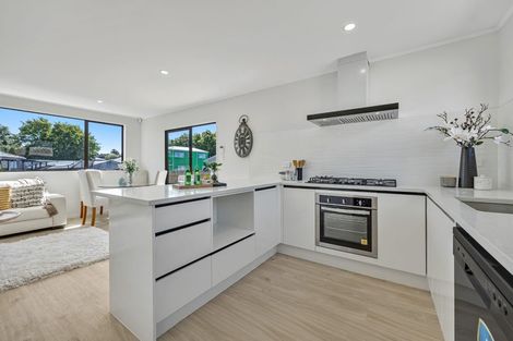 Photo of property in 3/10 Ebenezer Way, Clendon Park, Auckland, 2103