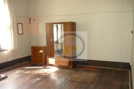 Photo of property in 1 Phillips Street, Kensington, Dunedin, 9011