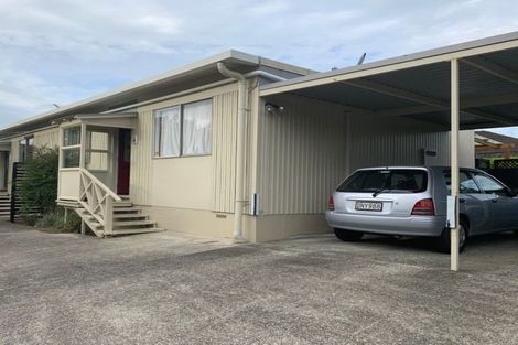 Photo of property in 1/29 Ludlow Terrace, Totara Vale, Auckland, 0627