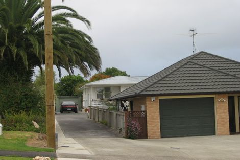 Photo of property in 1/12 Beatrice Avenue, Hillcrest, Auckland, 0627