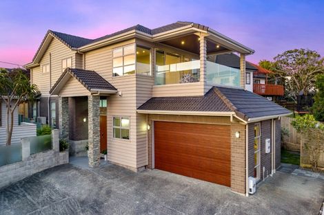 Photo of property in 463 Beach Road, Murrays Bay, Auckland, 0630