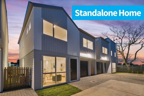 Photo of property in 80d Matipo Road, Te Atatu Peninsula, Auckland, 0610