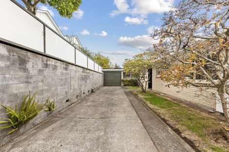 Photo of property in 9 Kapu Grove, Whalers Gate, New Plymouth, 4310