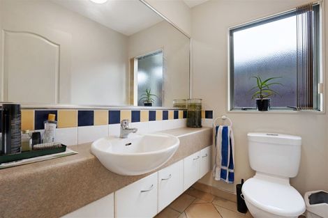 Photo of property in 51 Keywella Drive, Conifer Grove, Takanini, 2112