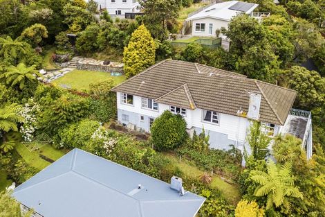 Photo of property in 25 Collier Avenue, Karori, Wellington, 6012