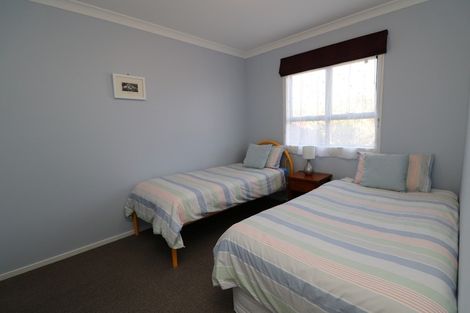 Photo of property in 14 Andresen Street, Foxton Beach, Foxton, 4815