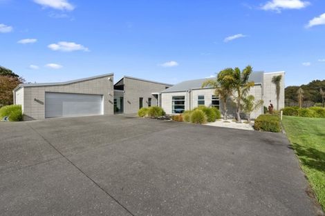 Photo of property in 2 Twin Oaks Drive, Tamahere, Hamilton, 3283