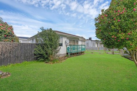 Photo of property in 14 Bedlington Avenue, Manurewa, Auckland, 2102
