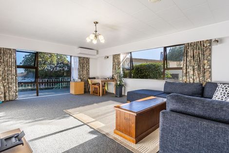 Photo of property in 39 Huia Street, Waikanae, 5036