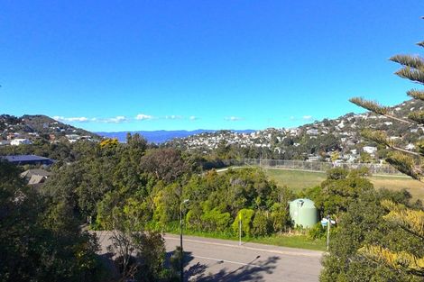 Photo of property in 12 Chartwell Drive, Crofton Downs, Wellington, 6035