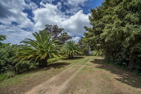 Photo of property in 354 Rockell Road, Whananaki, Hikurangi, 0181