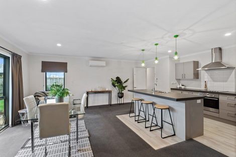 Photo of property in 17 Rossall Crescent, Rolleston, 7615